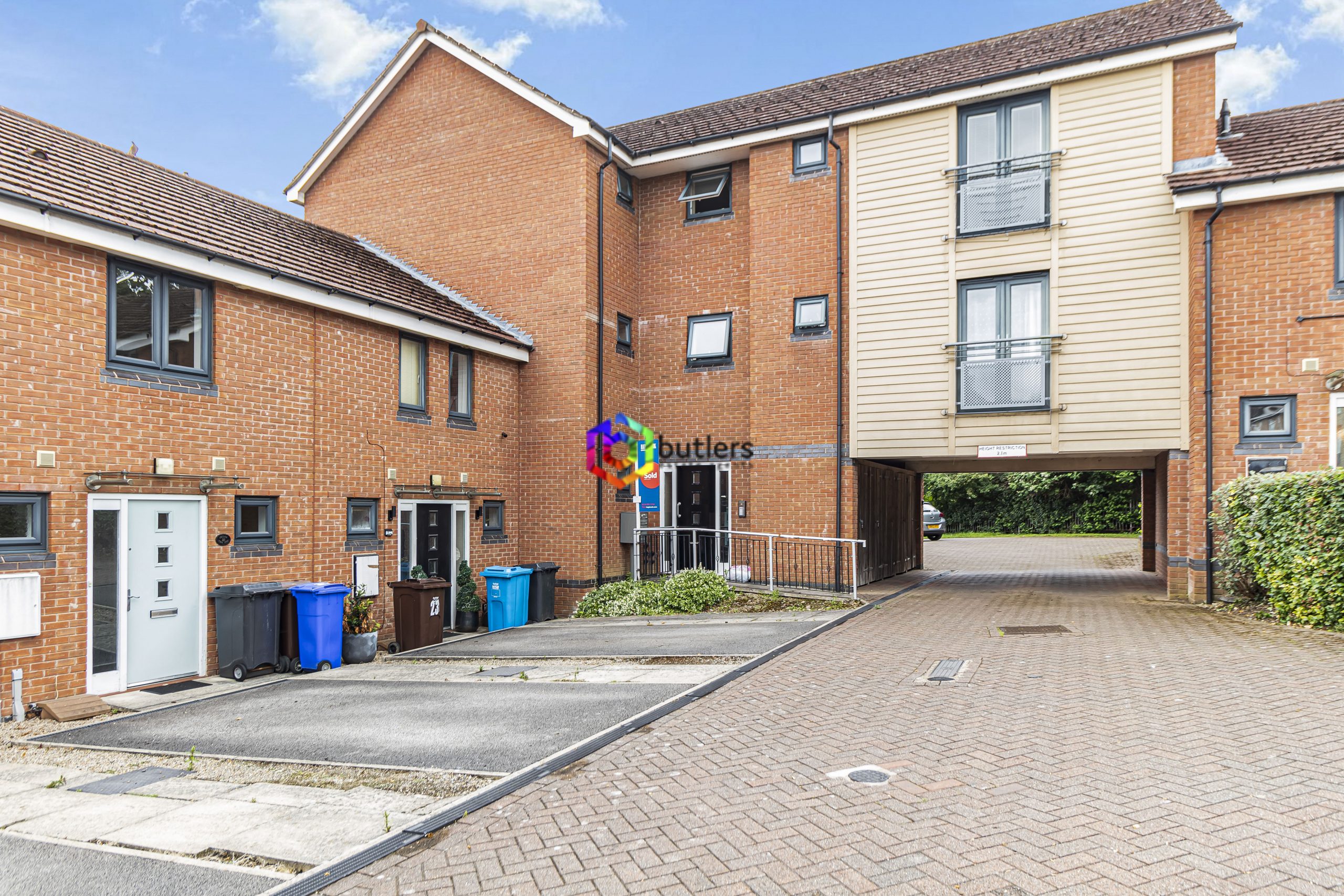 1 bedroom Flat To Let