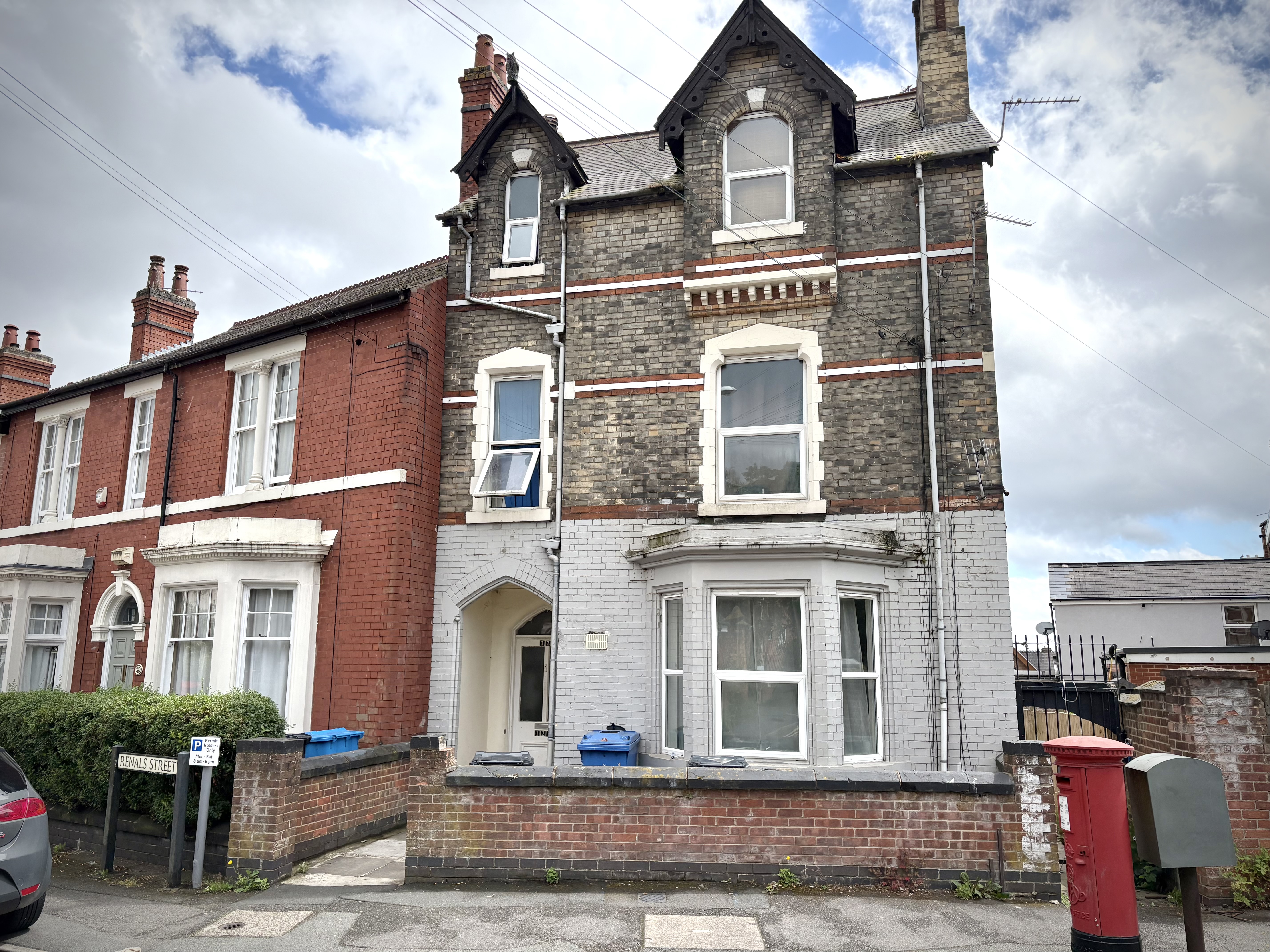 4 bedroom Block of Apartments For Sale