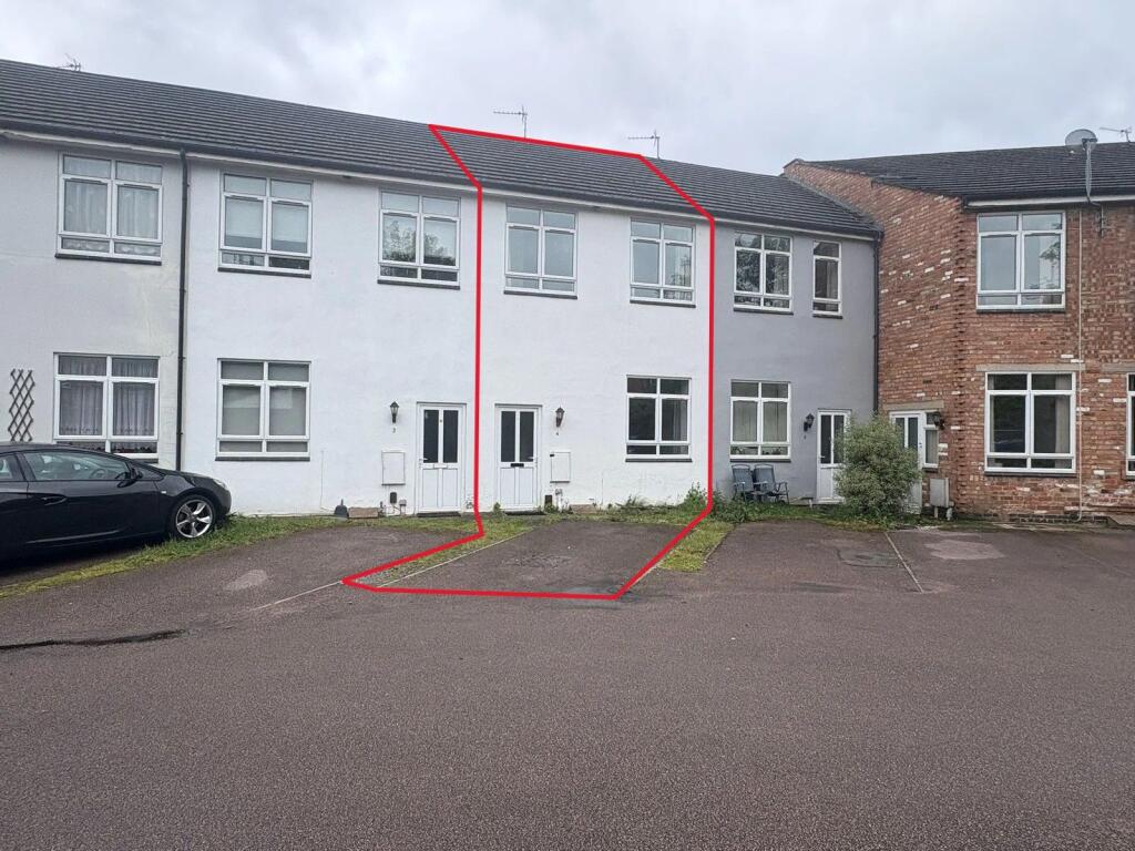 2 bedroom Town house For Sale