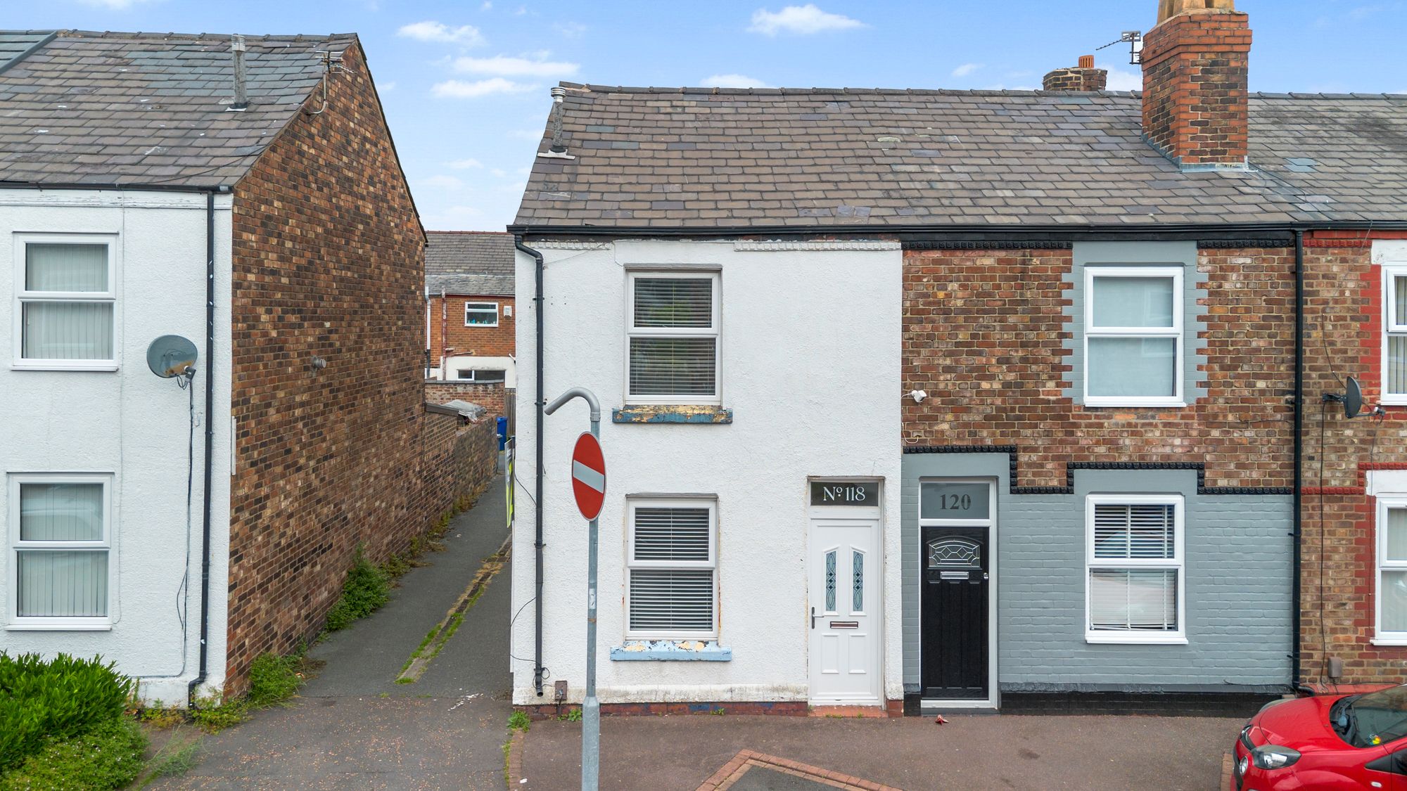 2 bedroom End of terrace house For Sale