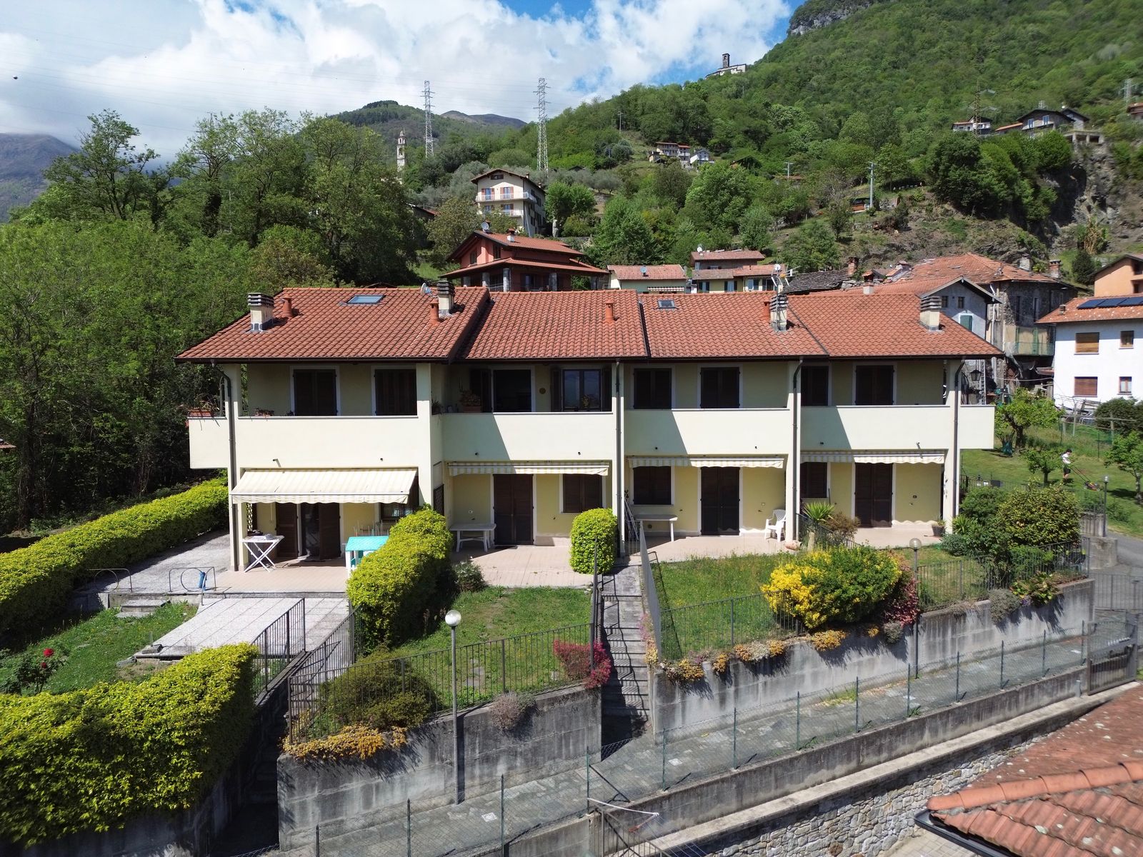 1 bedroom Apartment For Sale