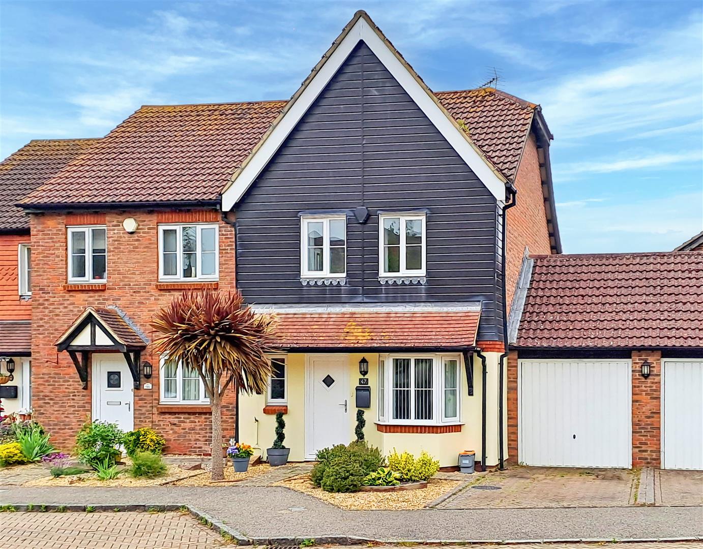 4 bedroom House (unspecified) For Sale