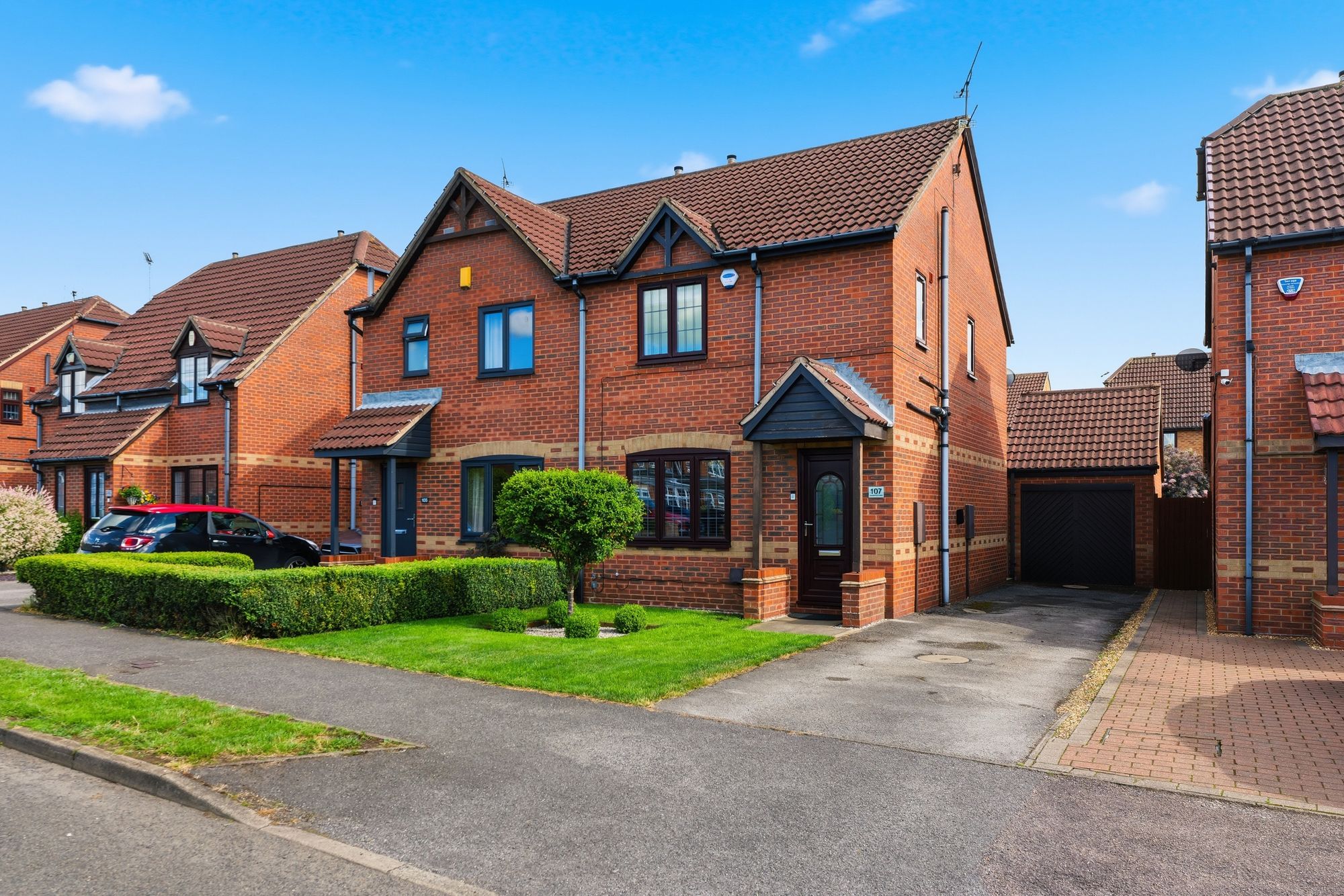 3 bedroom Semi-detached house For Sale