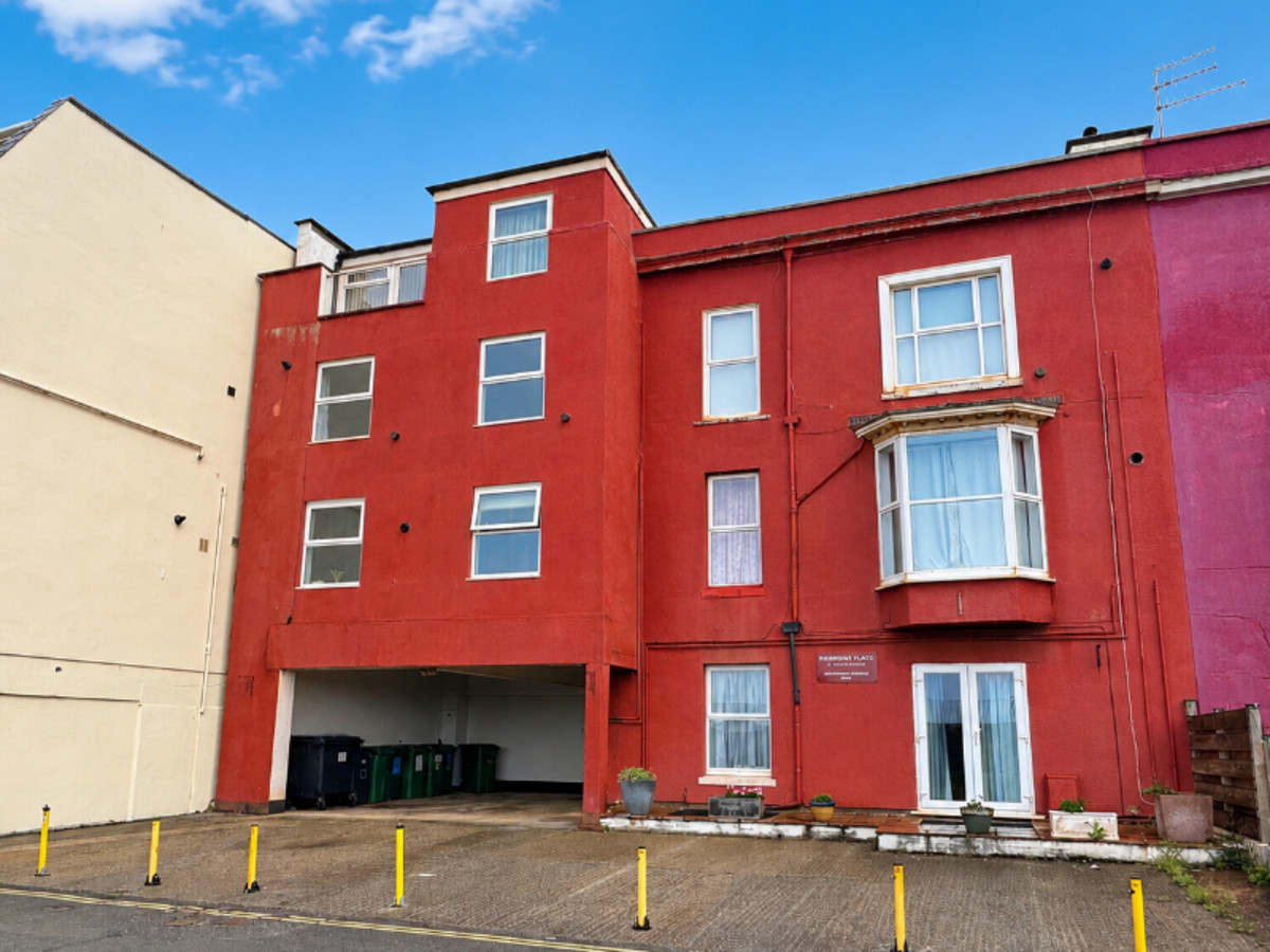 1 bedroom Apartment To Let