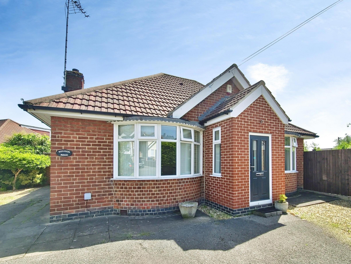 2 bedroom House (unspecified) For Sale
