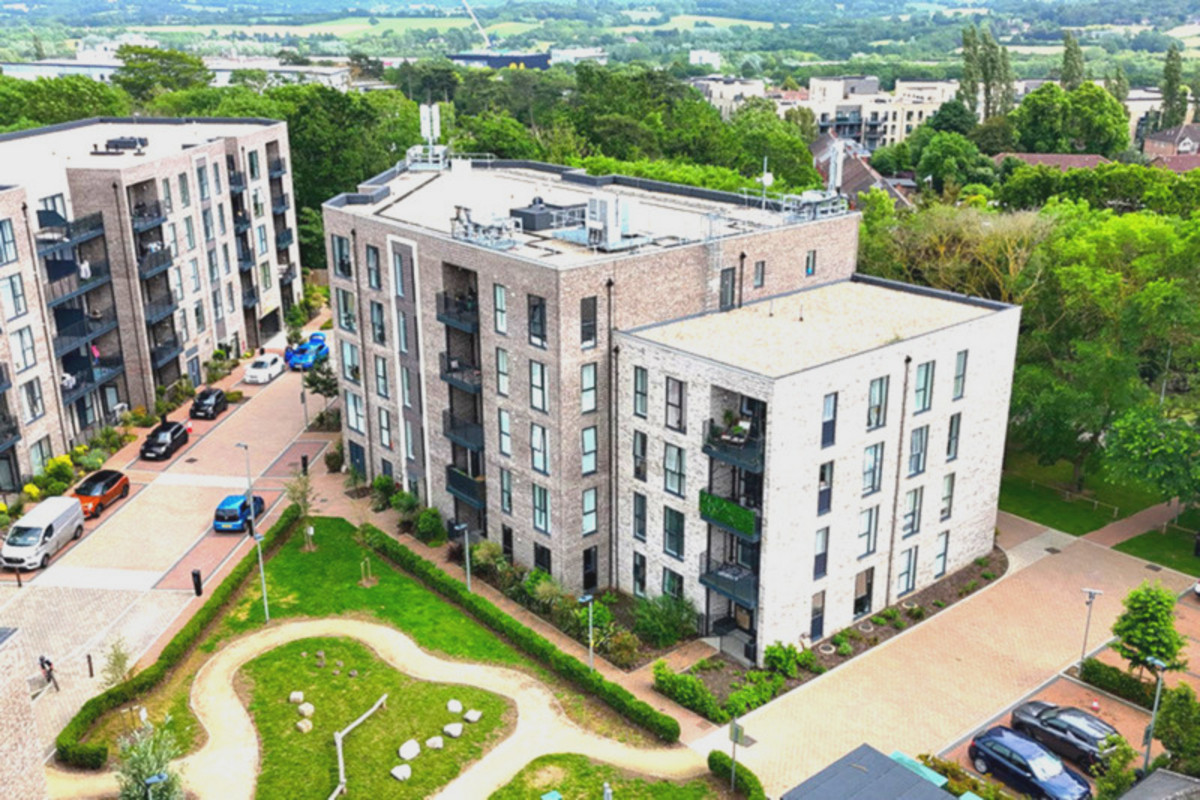 1 bedroom Apartment For Sale