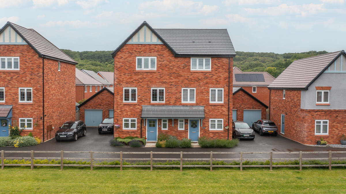 3 bedroom House (unspecified) For Sale