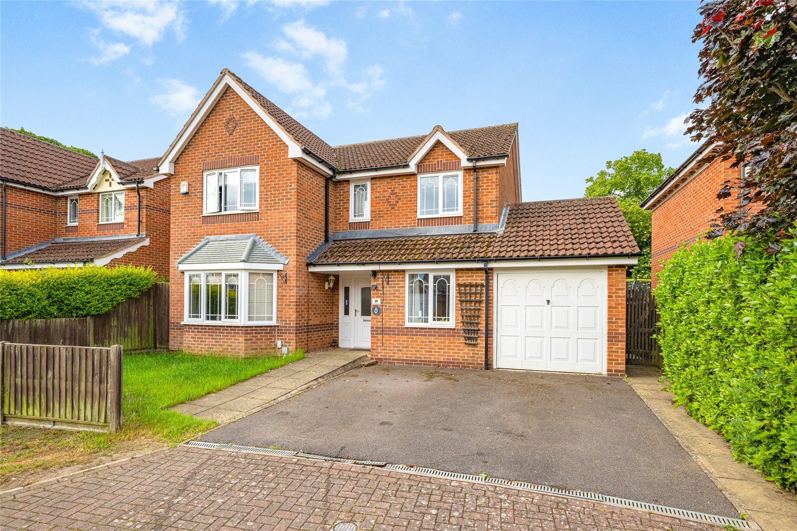 4 bedroom Detached house Under Offer