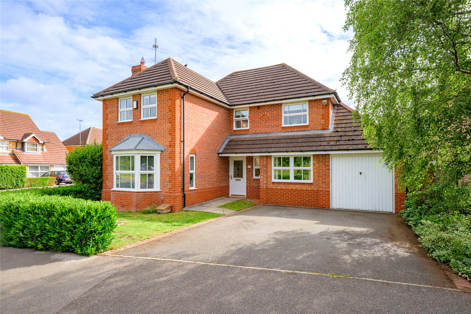4 bedroom Detached house Under Offer