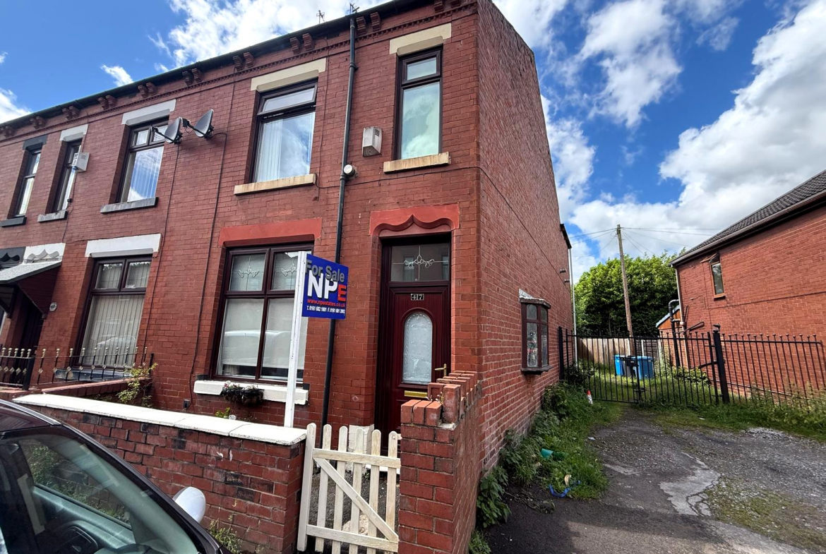 2 bedroom End of terrace house For Sale