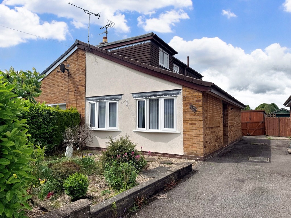 2 bedroom Property For Sale