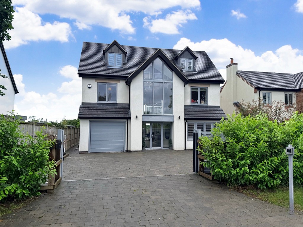 6 bedroom Detached house For Sale
