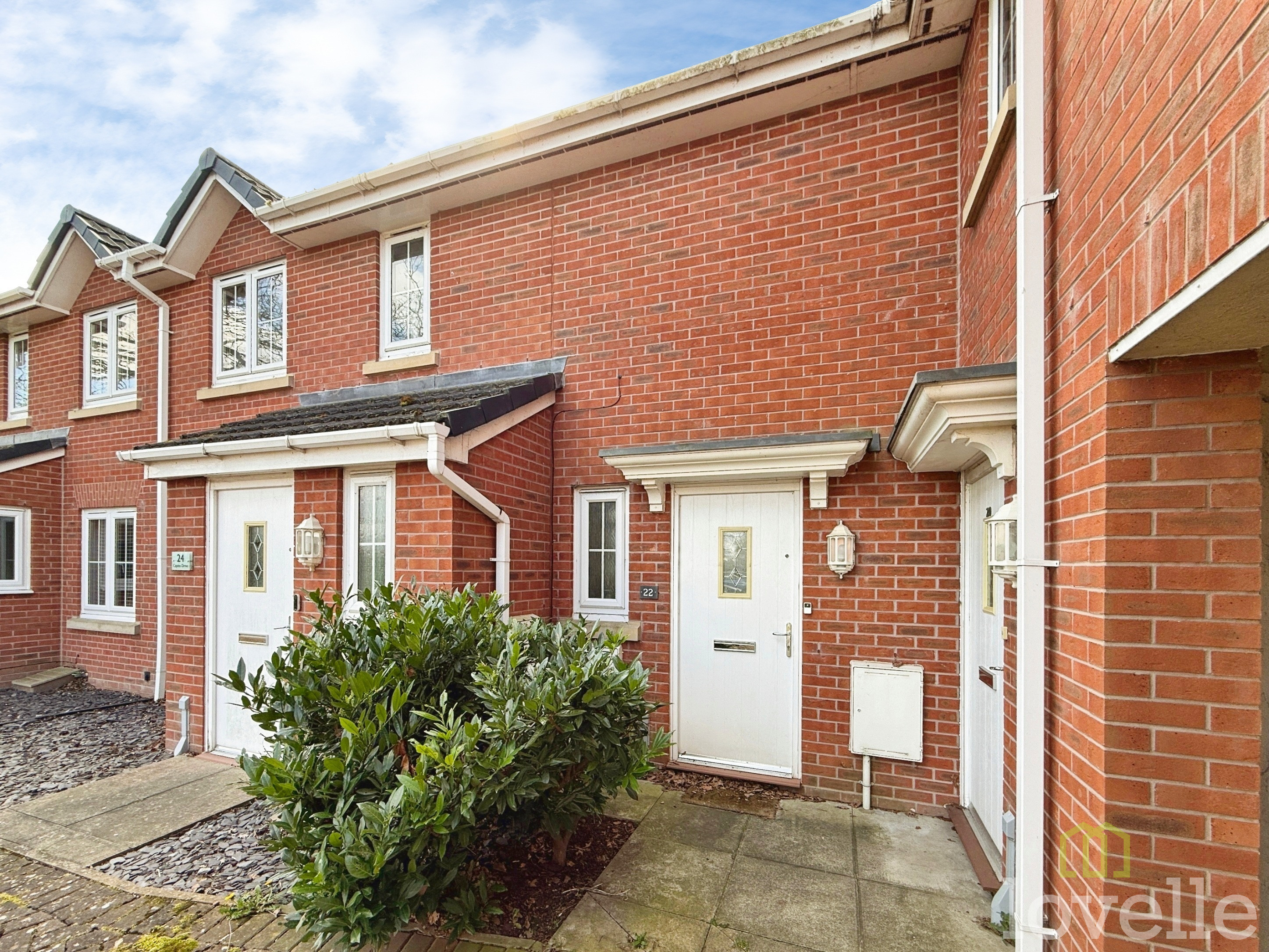 2 bedroom Terraced House To Let
