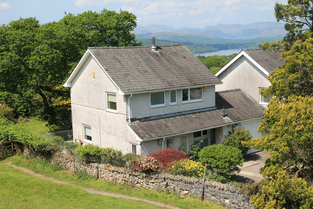 3 bedroom Link detached house For Sale