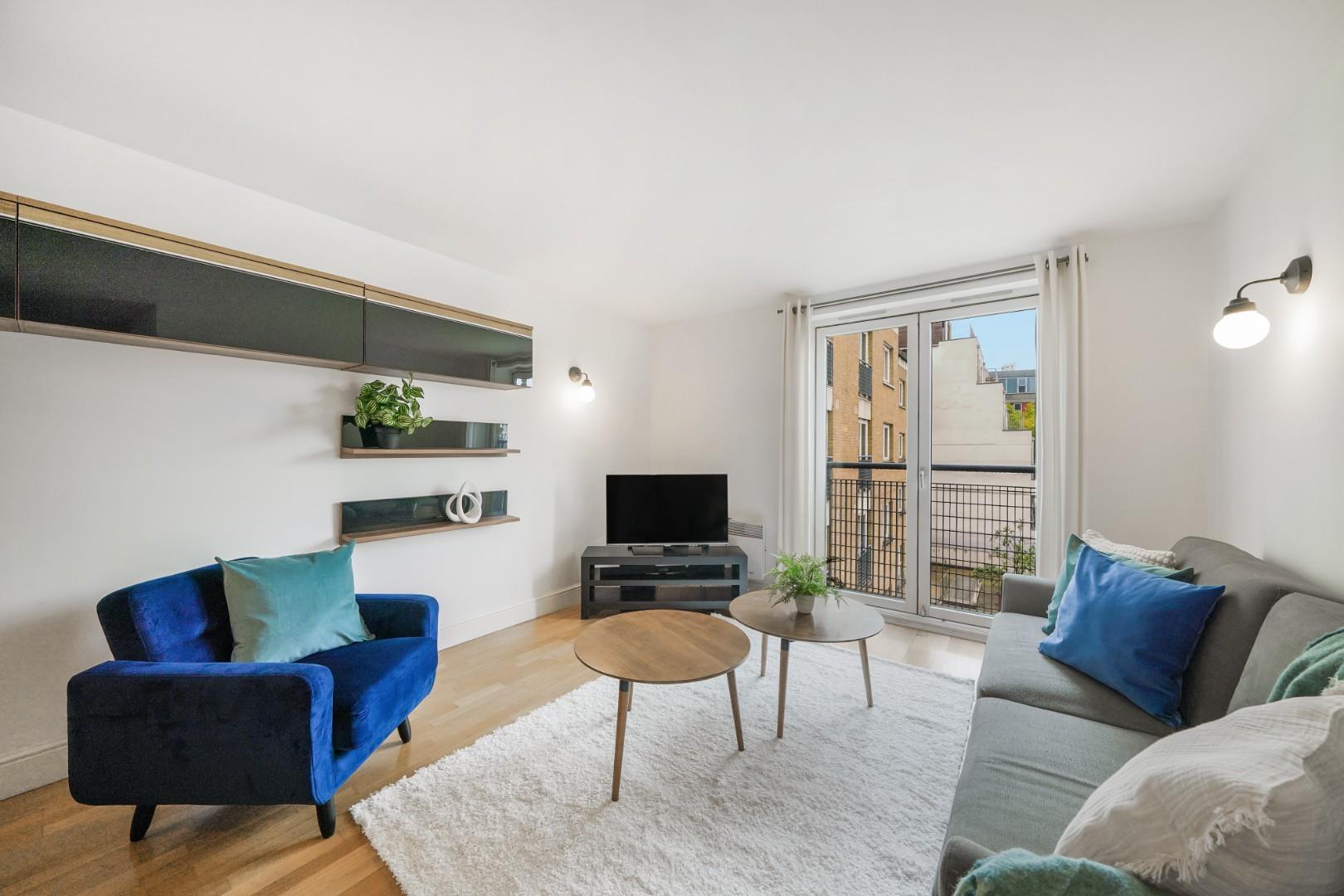 2 bedroom Flat For Sale