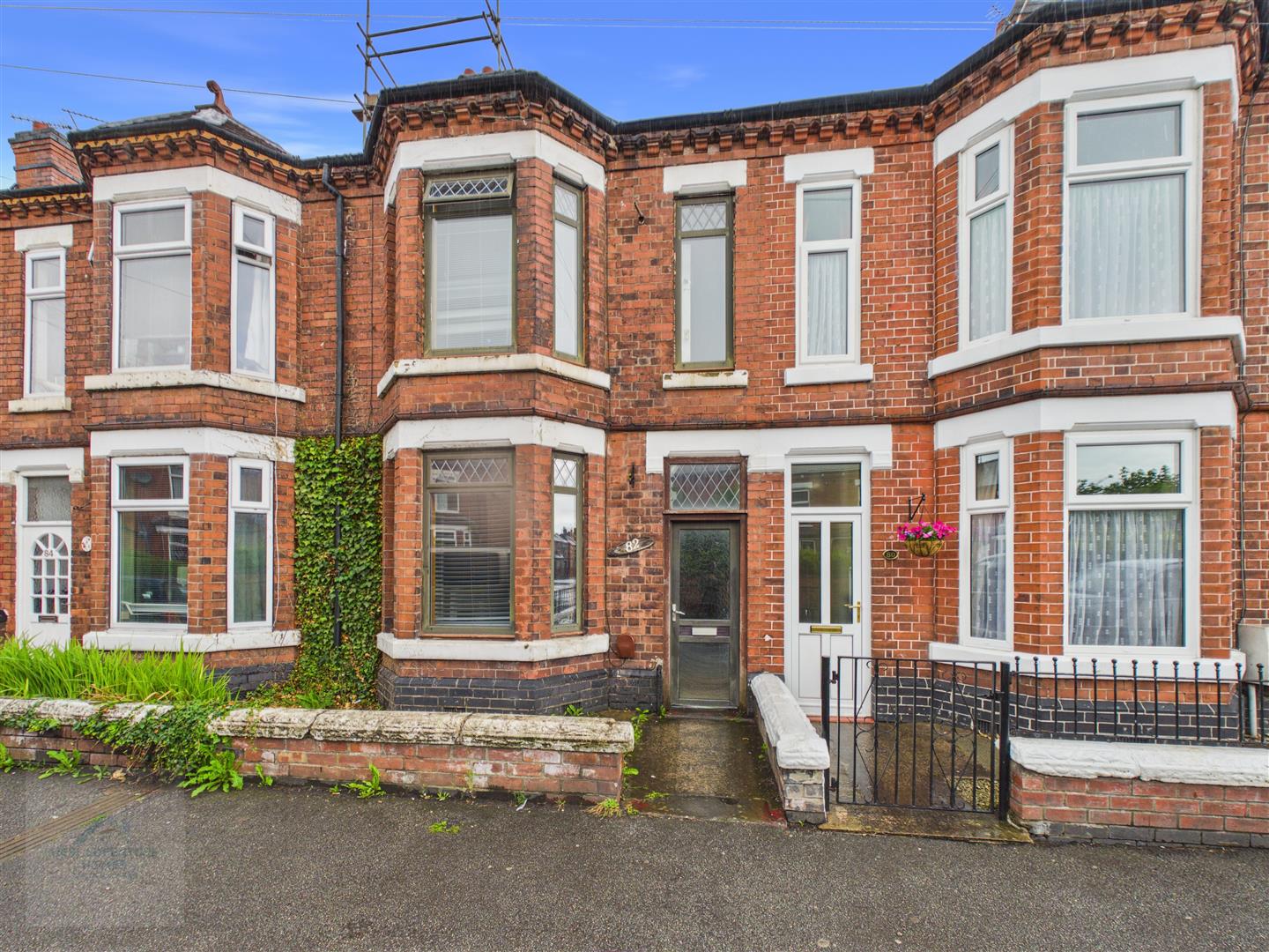 3 bedroom Terraced House Under Offer