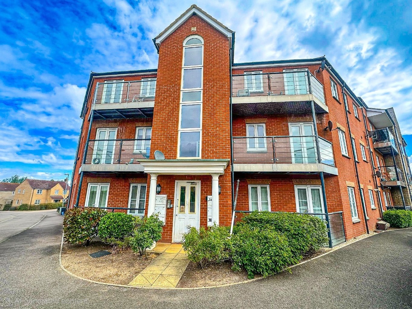 2 bedroom Apartment Let