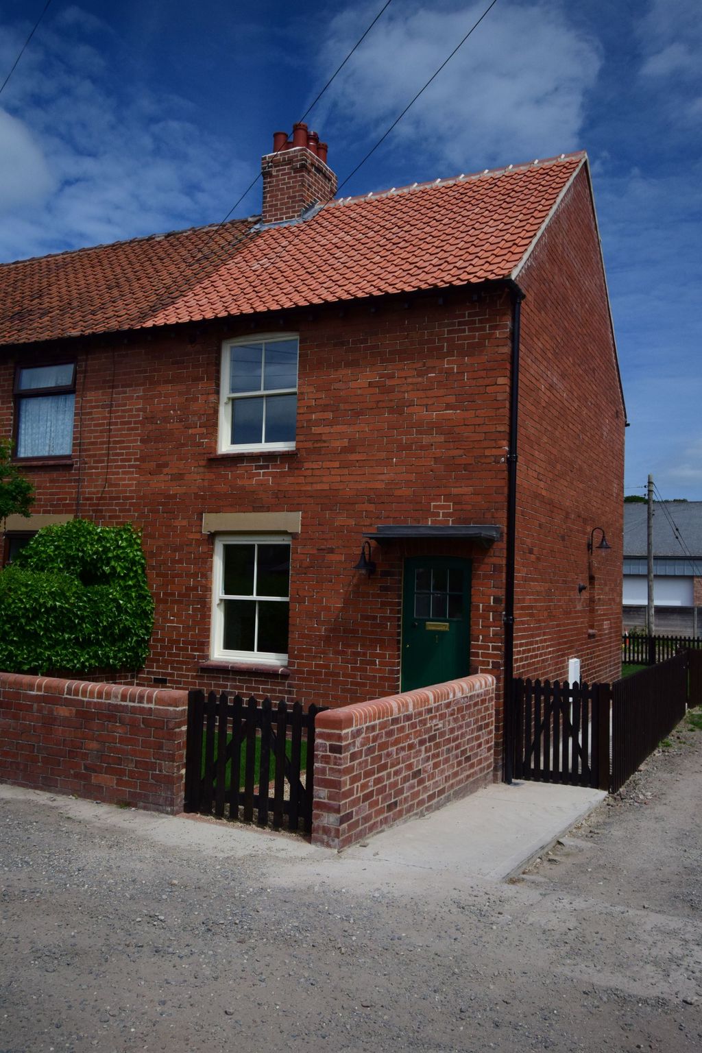 2 bedroom Cottage Under Offer