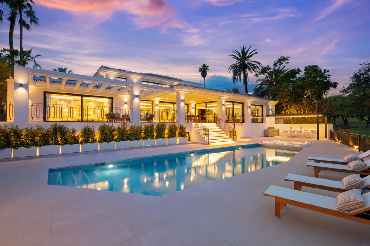 5 bedroom Villa For Sale