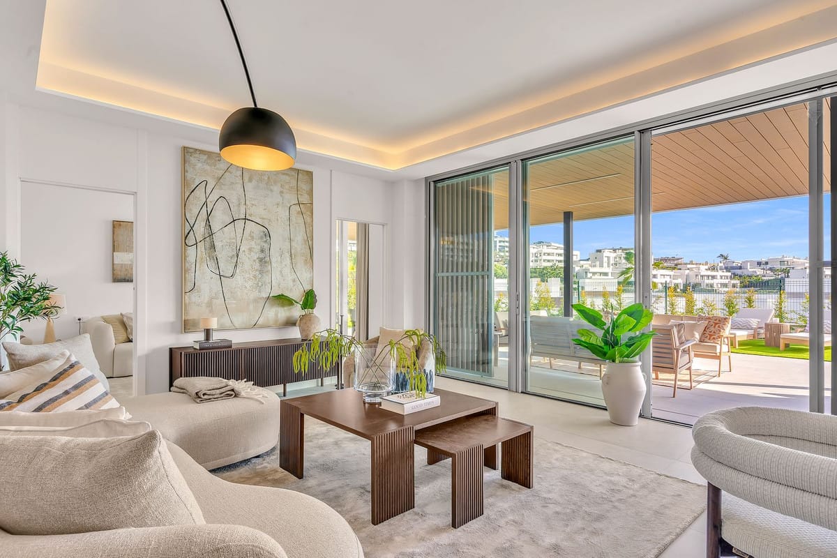 4 bedroom Apartment For Sale