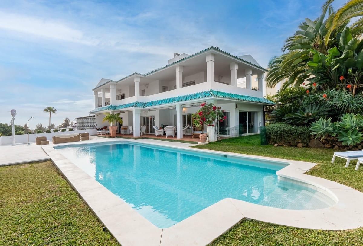 2 bedroom Villa For Sale