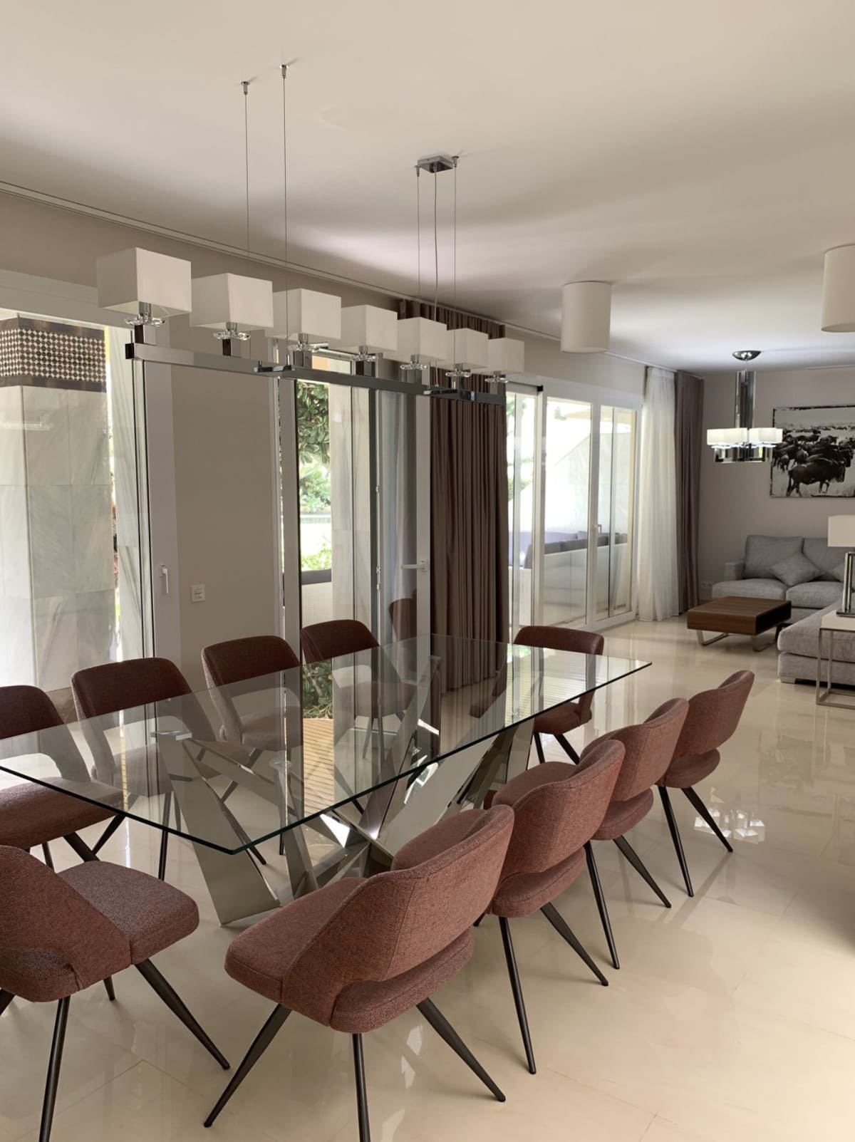 6 bedroom Apartment For Sale