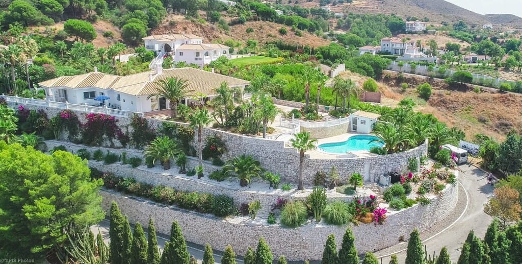 4 bedroom Villa For Sale