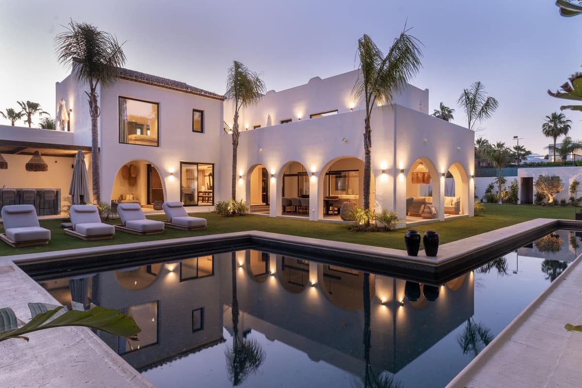 5 bedroom Villa For Sale