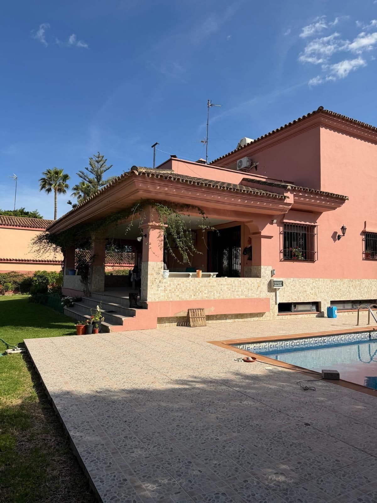 4 bedroom Villa For Sale