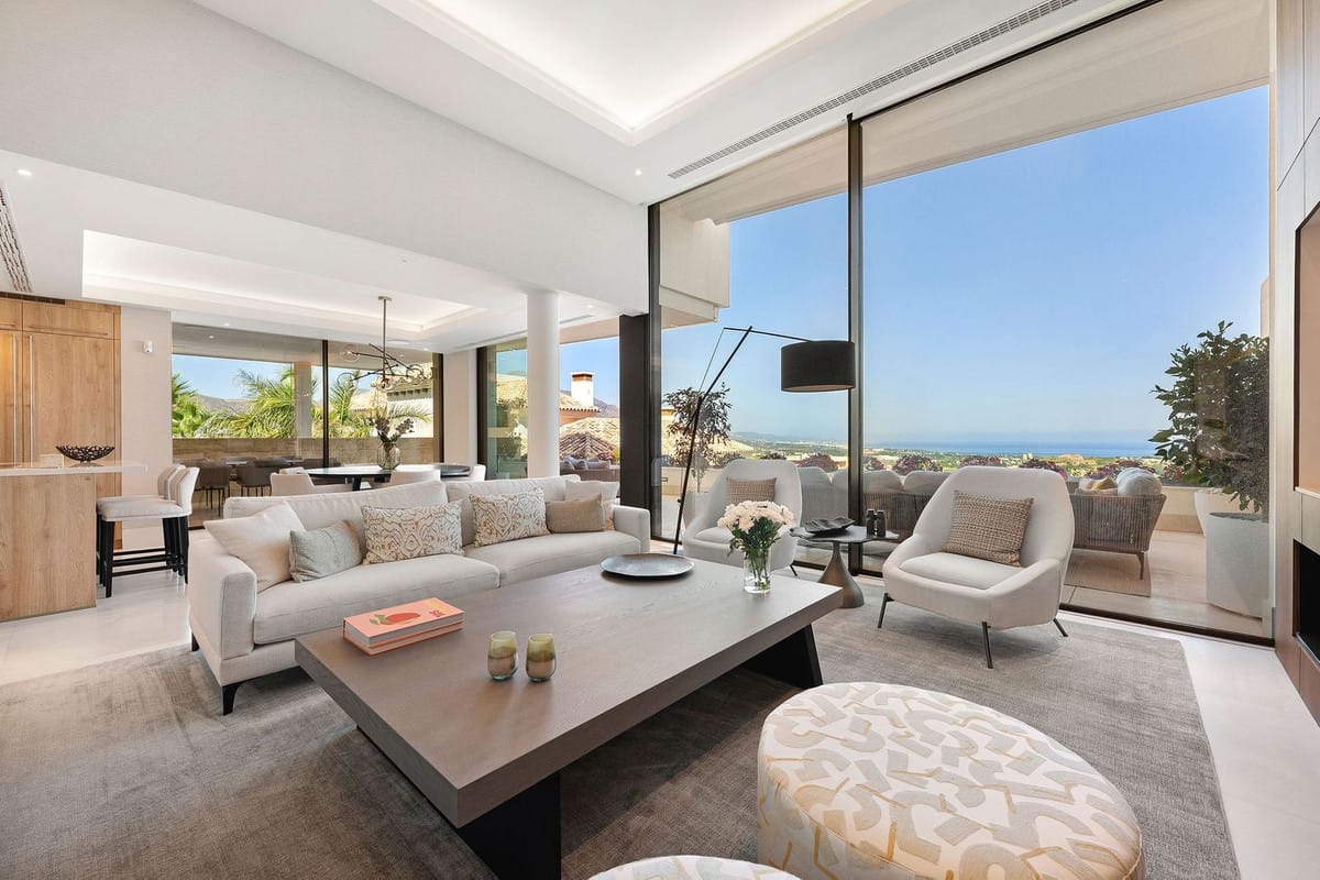 3 bedroom Apartment For Sale