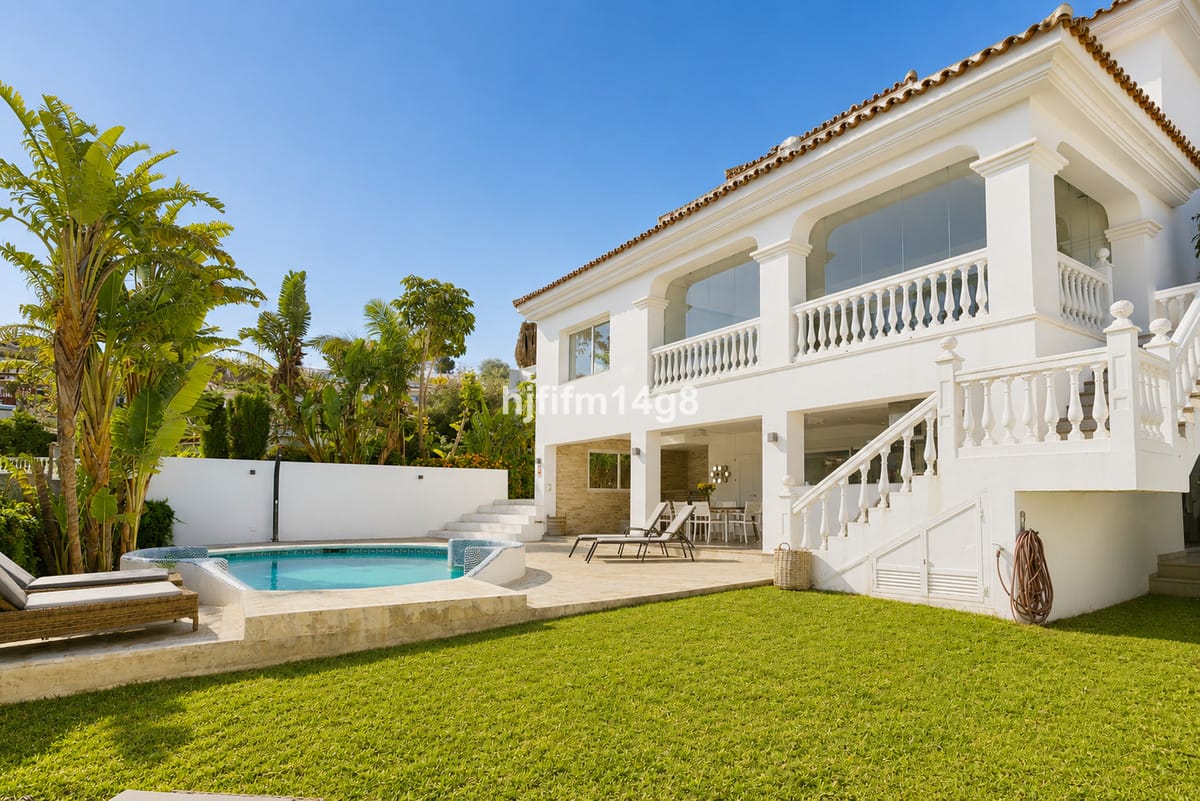 4 bedroom Villa For Sale
