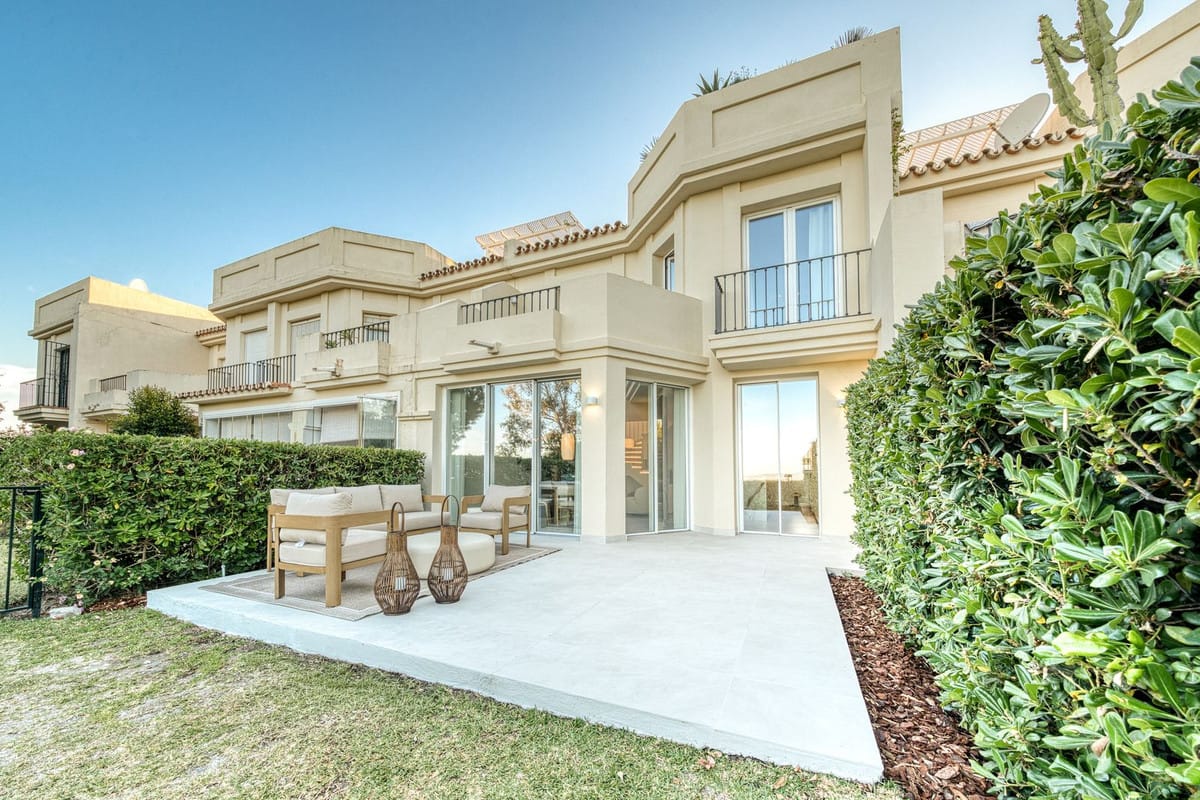 4 bedroom Villa For Sale