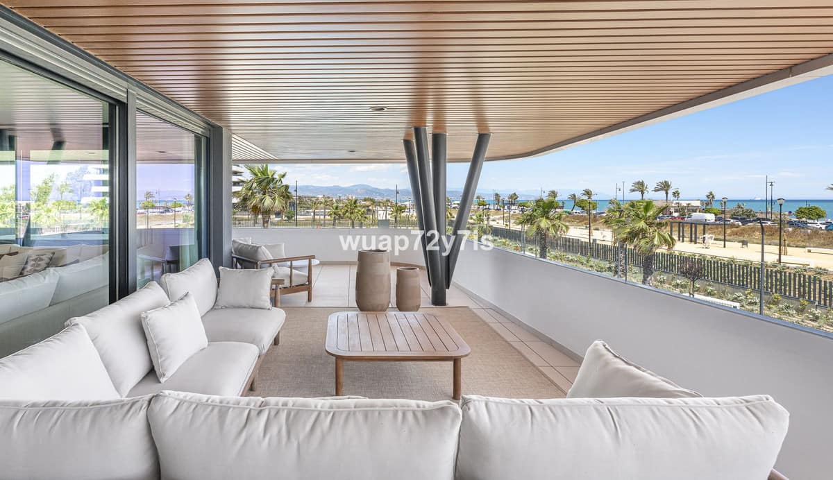4 bedroom Apartment For Sale