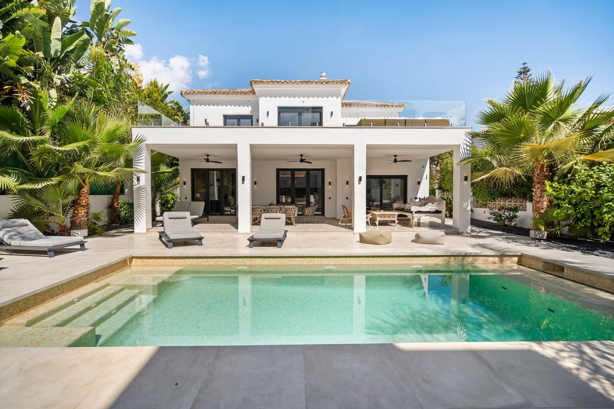 4 bedroom Villa For Sale