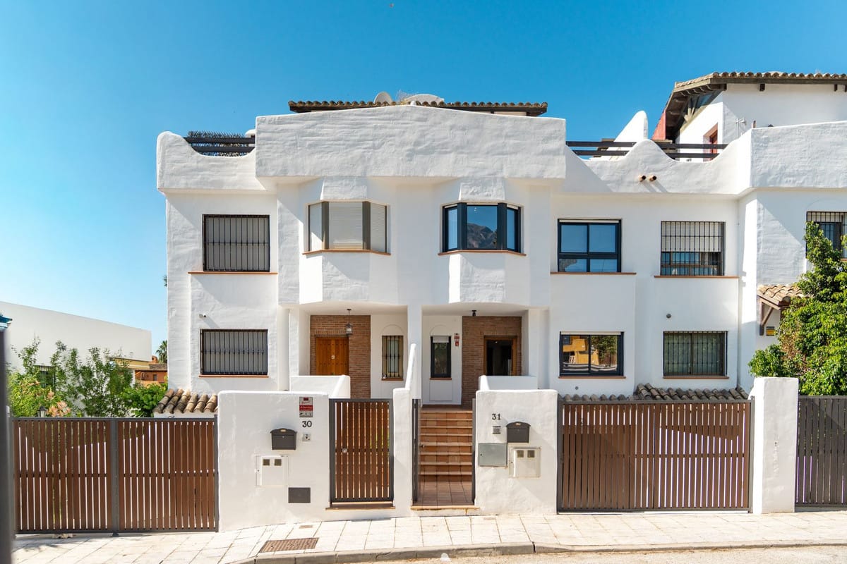 3 bedroom Villa For Sale