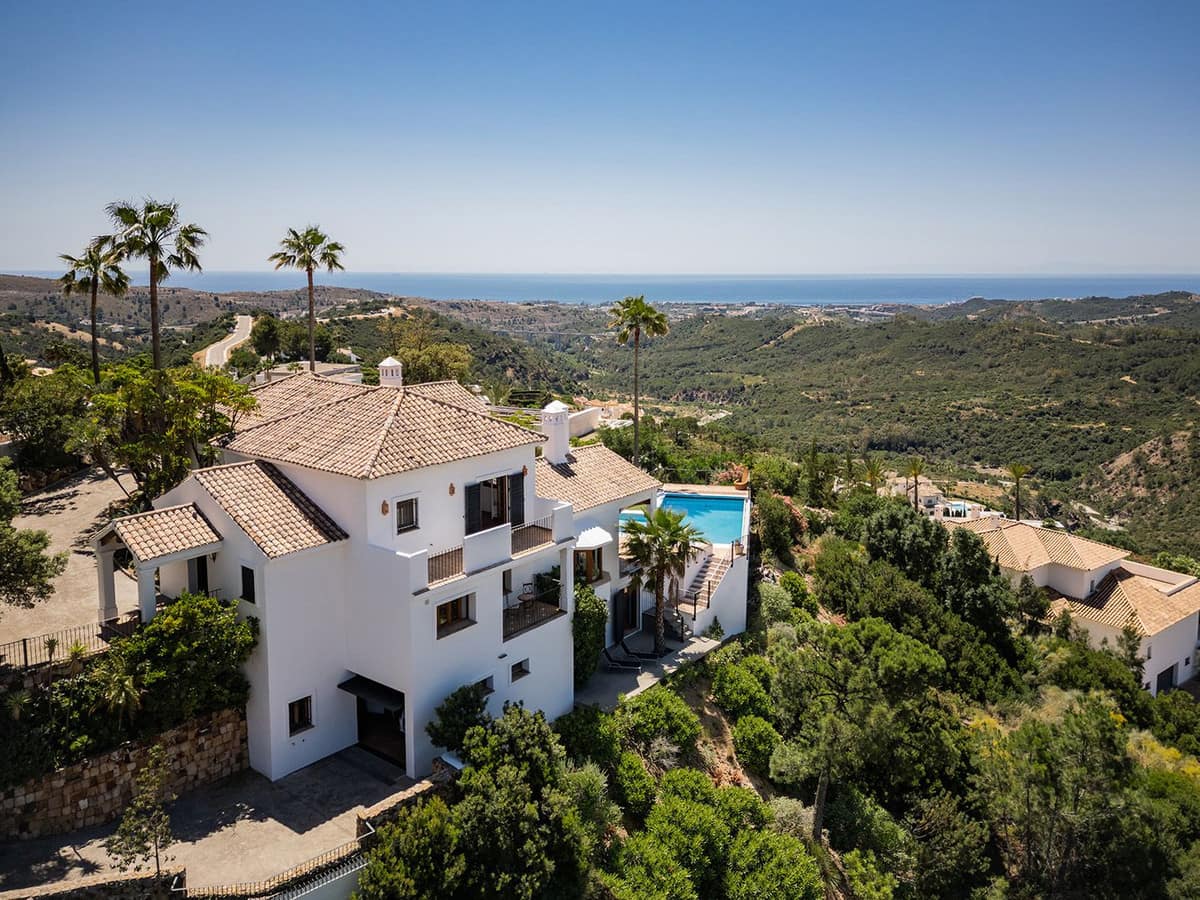5 bedroom Villa For Sale