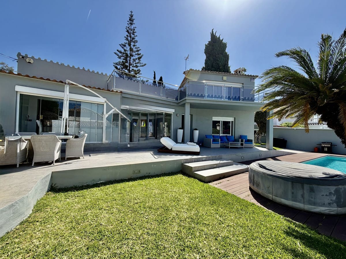 4 bedroom Villa For Sale