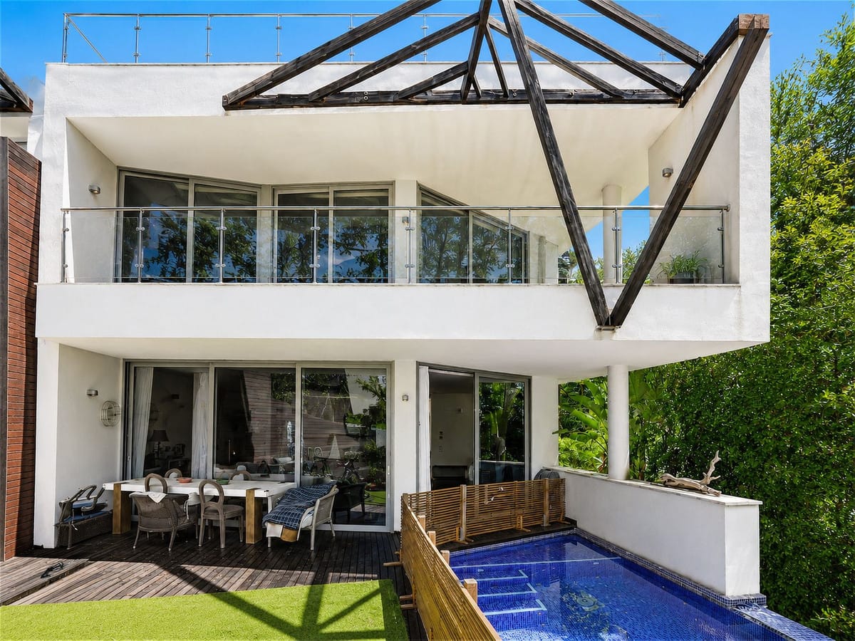 4 bedroom Villa For Sale