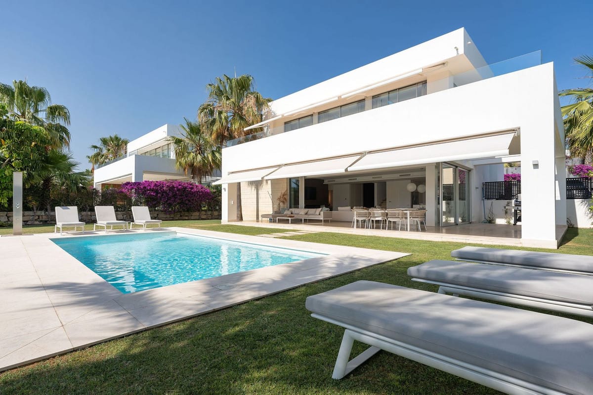4 bedroom Villa For Sale