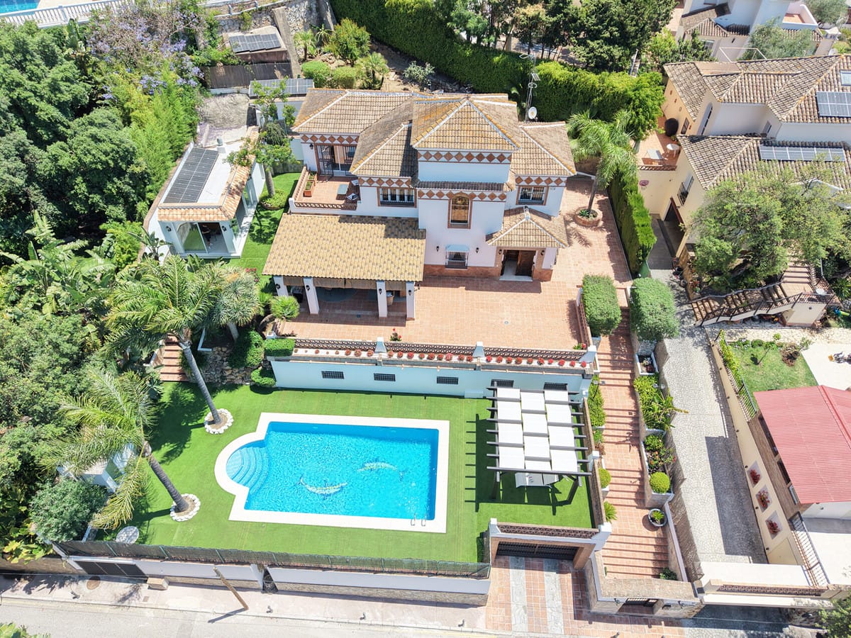 4 bedroom Villa For Sale
