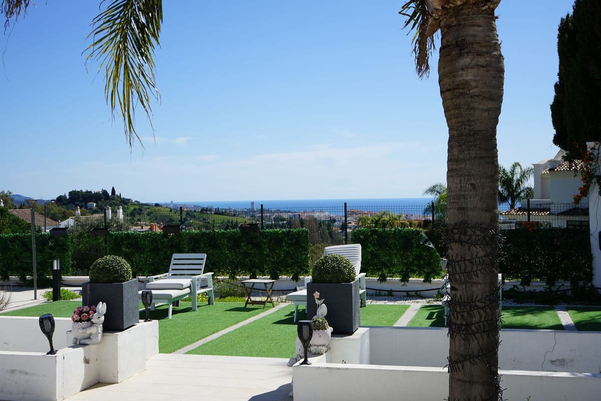 6 bedroom Villa For Sale