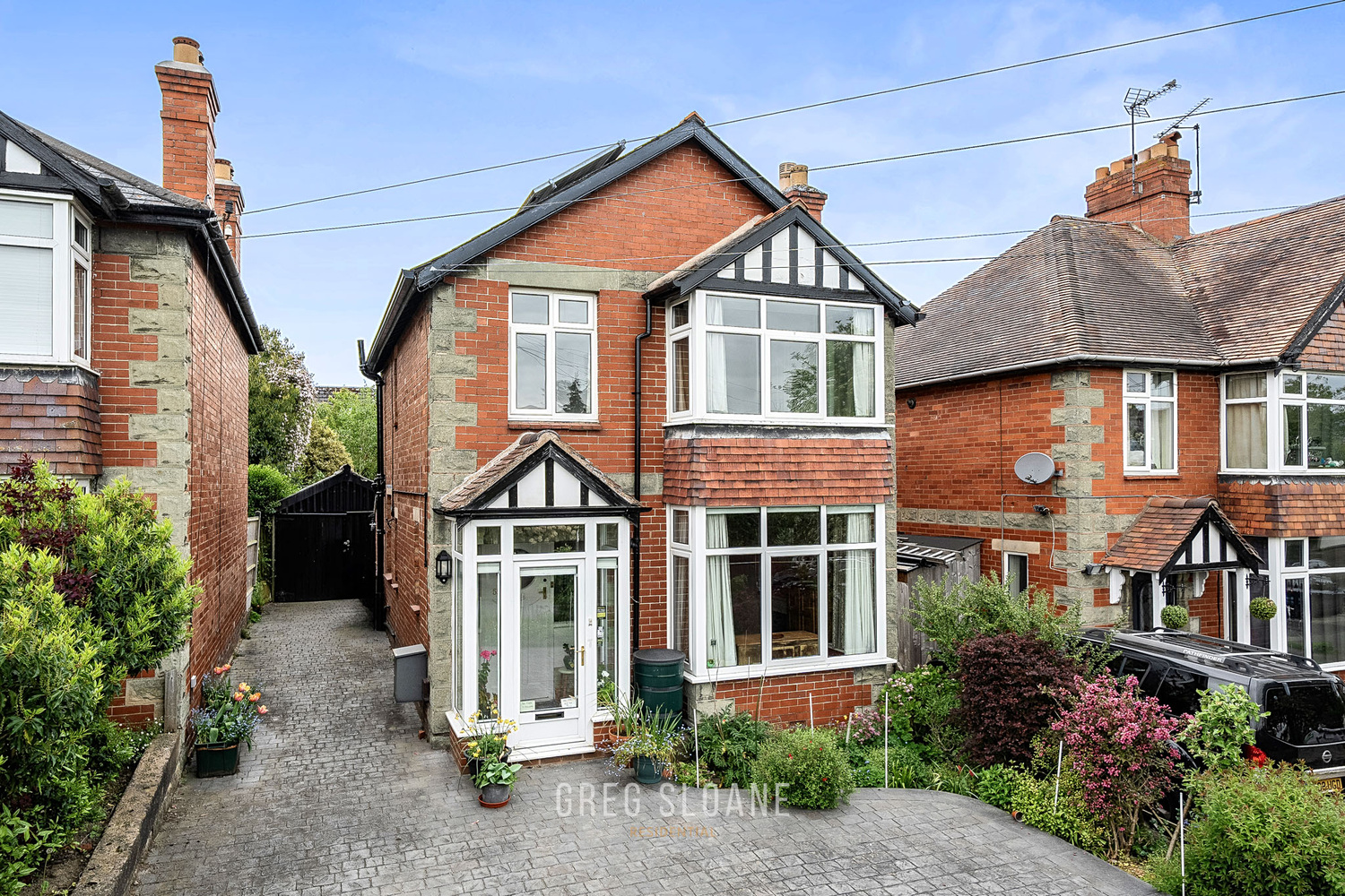 3 bedroom Detached house Under Offer
