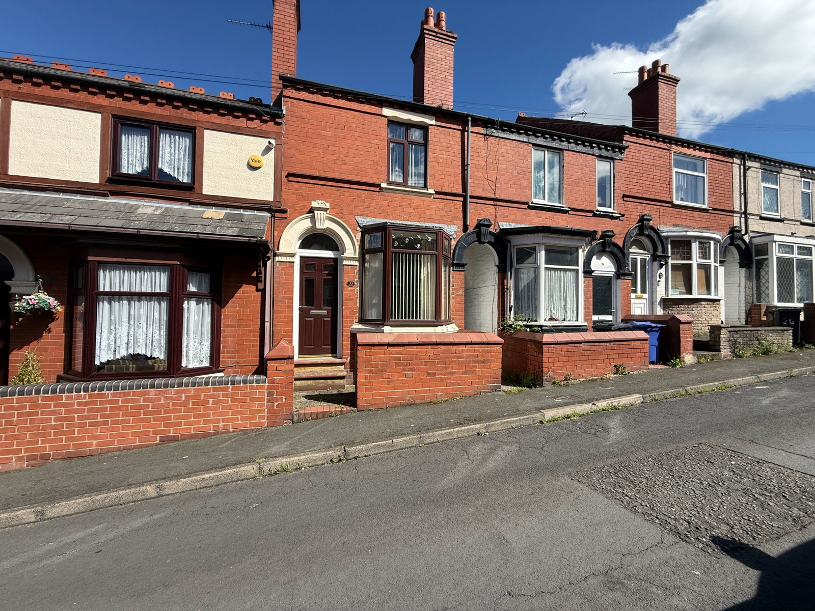 2 bedroom Terraced House Under Offer