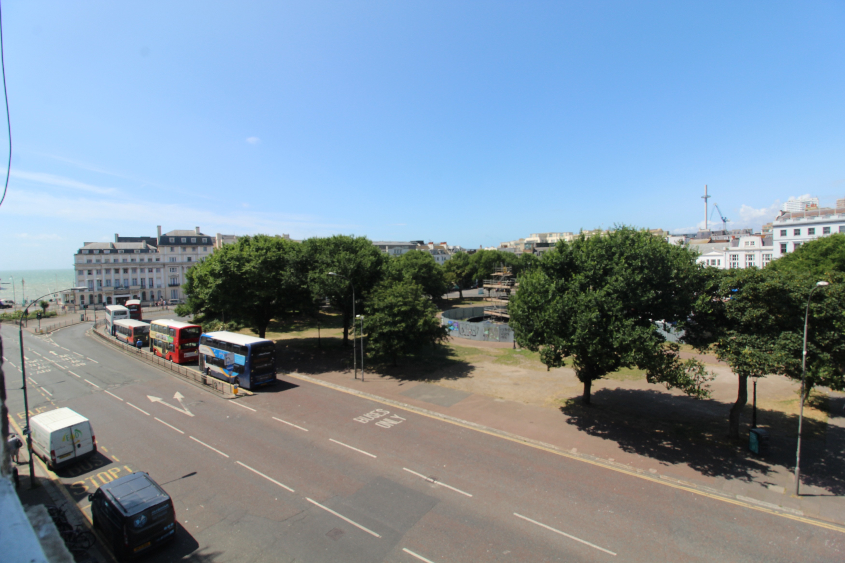 3 bedroom Flat To Let
