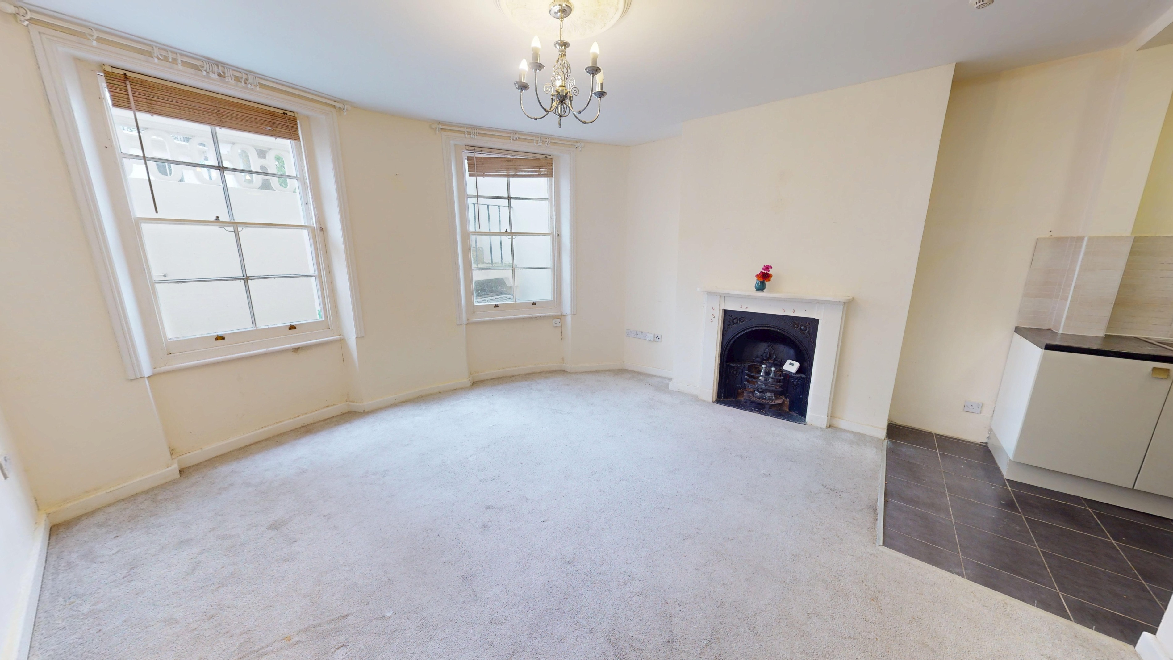 2 bedroom Flat To Let