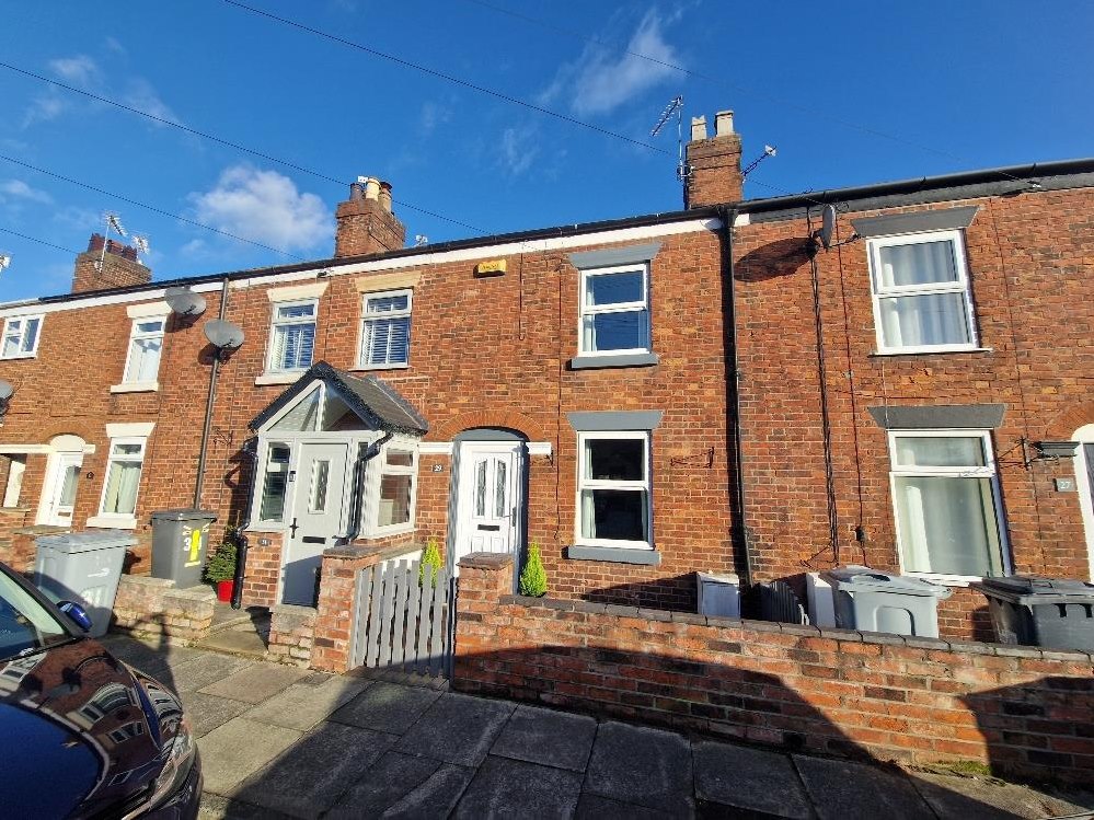 2 bedroom House (unspecified) For Sale