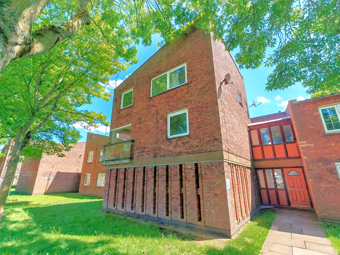 3 bedroom Flat Under Offer