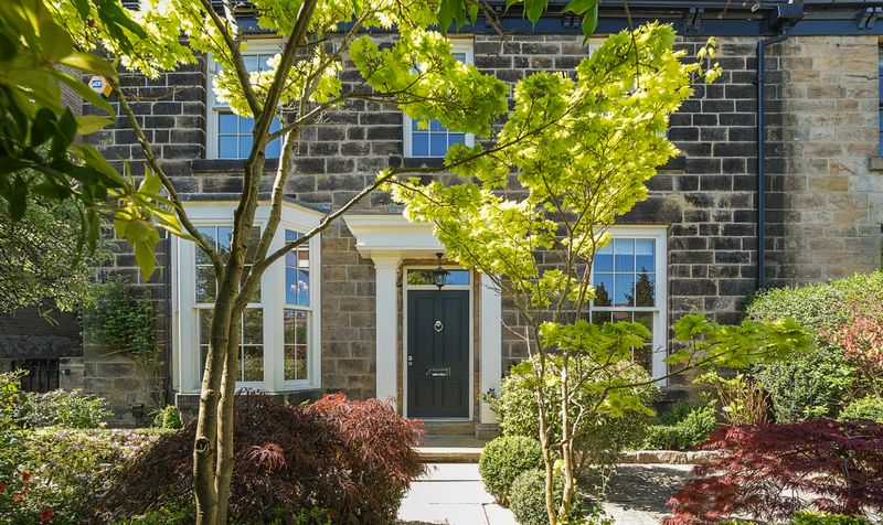 4 bedroom Town house For Sale