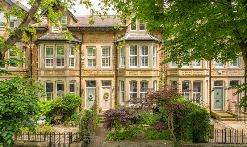4 bedroom Terraced House For Sale
