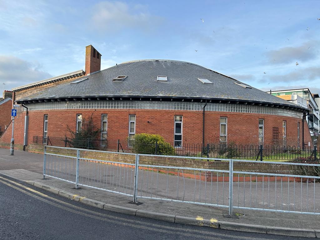 1 bedroom Flat To Let